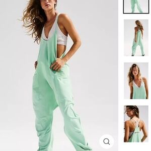 NWT Women's size XL FREE PEOPLE Movement Hot Shot Onsie